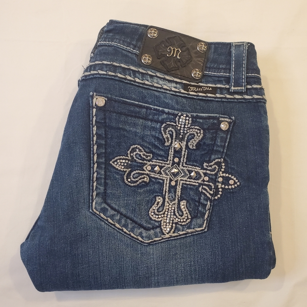 Miss Me Size 31 Mid-Rise Boot Cut Cross Embellished Pocket Medium Wash Jeans